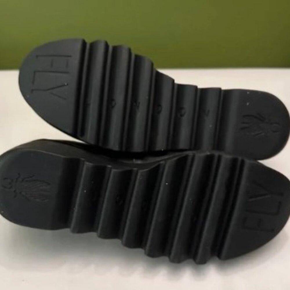 Fly London Beso Wedge Pump Black EU 40 US SIZE 9 - Picture 6 of 7